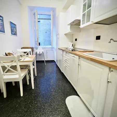 Dimora Degli Indoratori Aria Cond. Zona Acquario Apartment Genoa